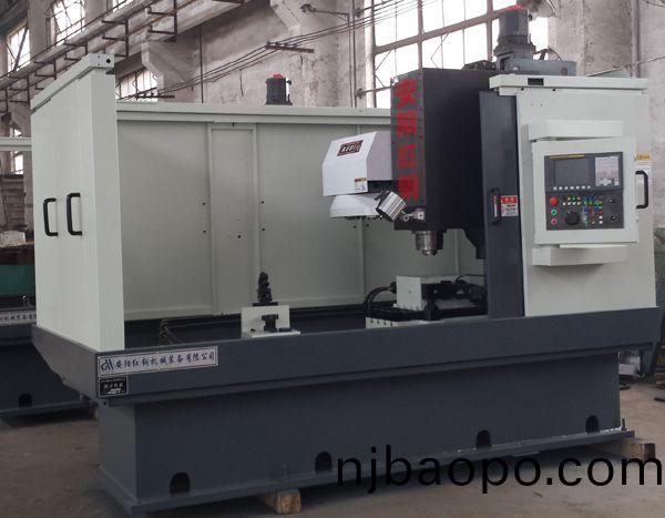 前軸(zhou)鎖銷孔(kong)專用加(jia)工(gong)