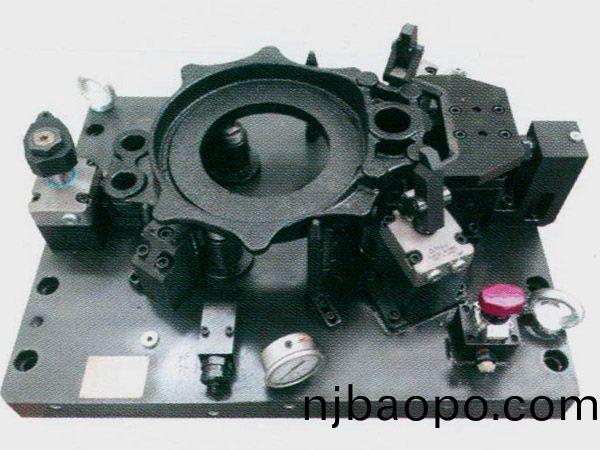 製(zhi)動(dong)器底(di)闆液(ye)壓(ya)裌(jia)具